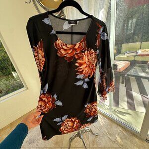 Flowered Dress with Fancy 3/4  Sleeve:  NEW
